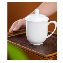 白瓷杯